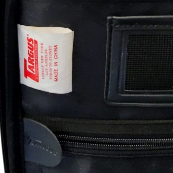TARGUS BLACK LEATHER LAPTOP,  OFFICE TOTE EUC - Picture 4 of 10